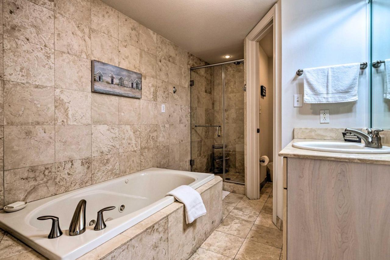 Sunny Beachfront Biloxi Condo With Resort Amenities! Eksteriør billede